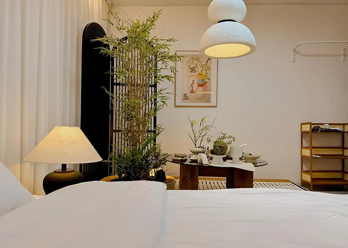 Jamsil Near Lotte World, Gangnam 20minutes, Seongsu & Jongro,명동,stay Chungan Seúl
