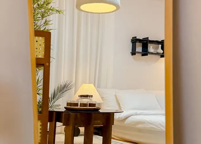 Jamsil Near Lotte World, Gangnam 20minutes, Seongsu & Jongro,명동,stay Chungan *